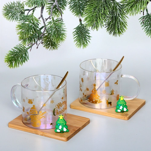 Кружка стеклянная 250мл "Зимняя сказка"  на бамбуковой подставке с ложкой, прозрачная