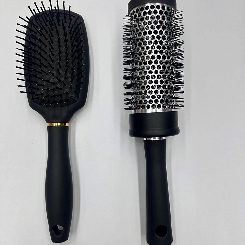 Расческа массажная брашинг "СЕКРЕТ ТВОЕЙ КРАСОТЫ", цвет черный, матовое покрытие, 3.5*22см