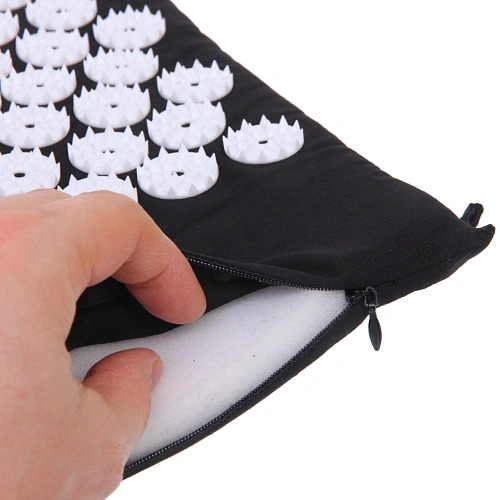 Акупунктурный набор (коврик игольчатый 64х40х2 см и валик 37х15х10 см в сумочке), черный_7