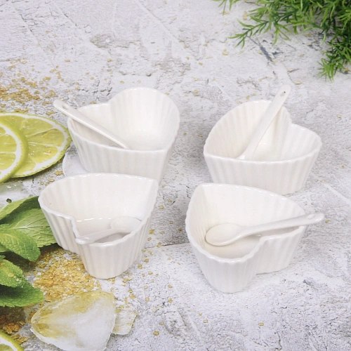 Набор соусников White magic 4шт с ложками Сердечки_4