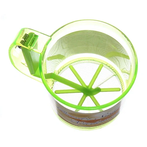 Кружка-сито d-10,5см пластмассовая MK-JR201_3